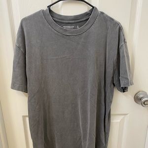 Abercrombie and Fitch essential tee in size M